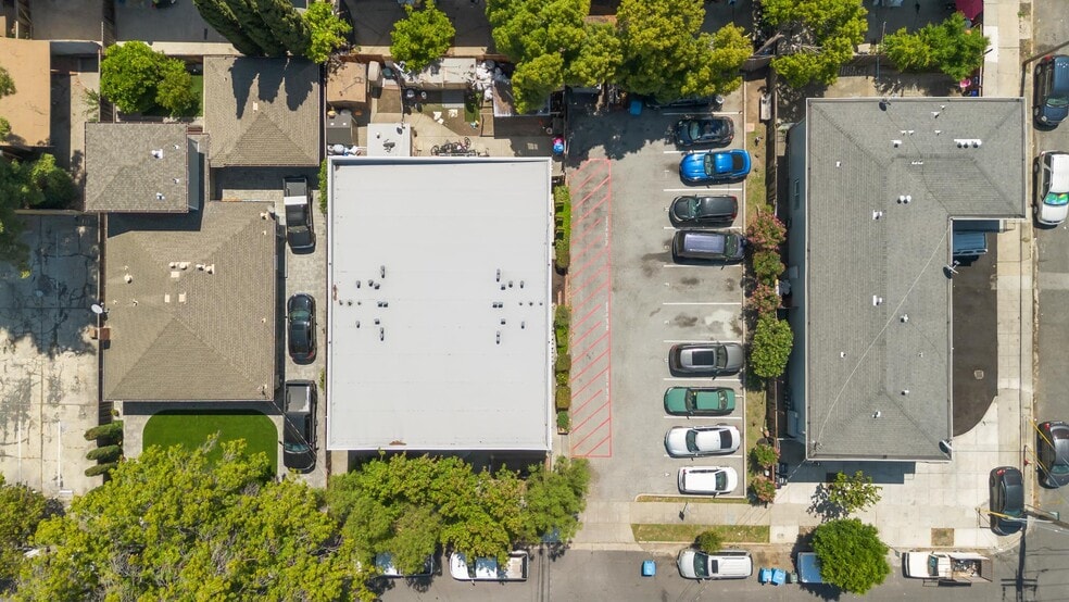 More Photos Of 736 Cedar St, Redwood City Apartments For Sale