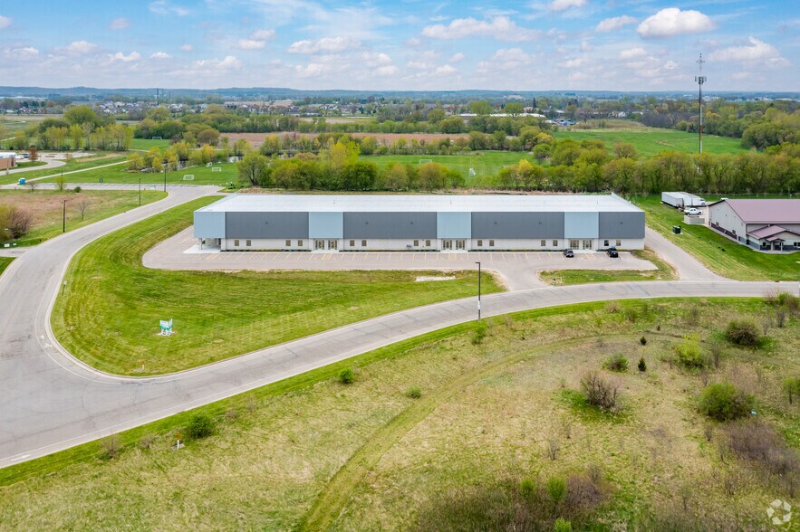 More Photos Of 1151 Universal Blvd, Whitewater Manufacturing For Lease