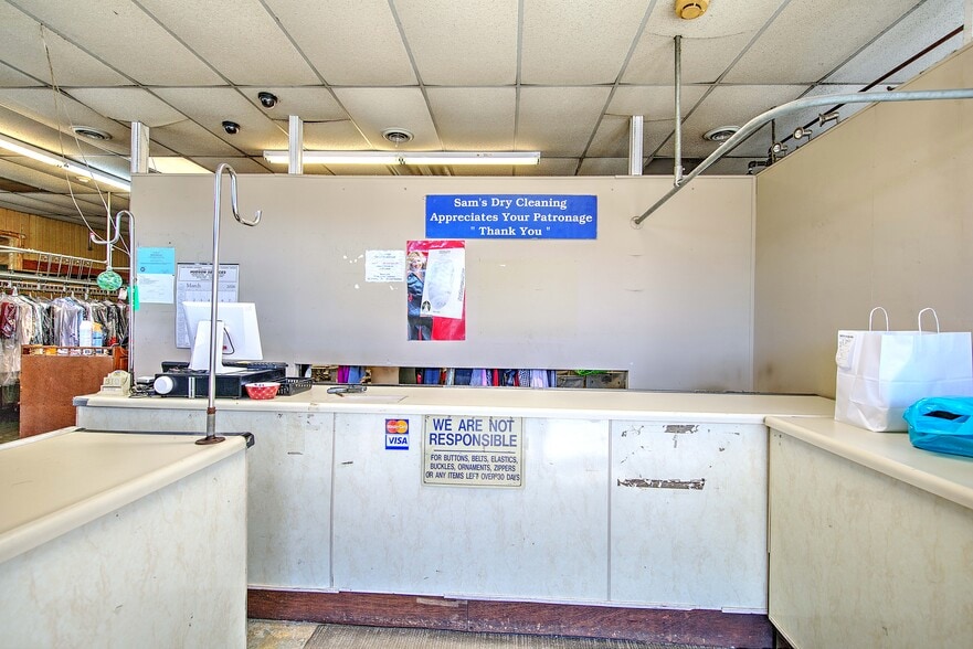 More Photos Of 628 Metacom Ave, Warren Storefront For Sale