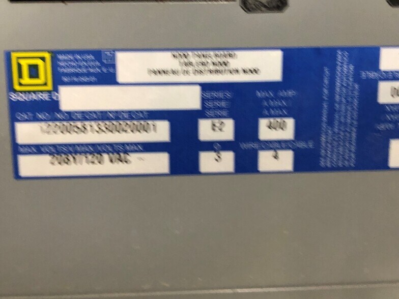 More Photos Of 2102 Dennison St, Oakland Flex For Lease