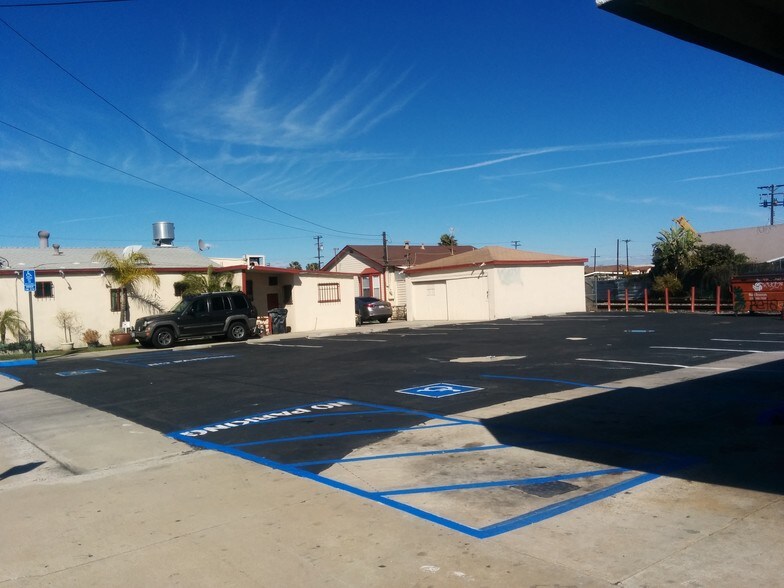 More Photos Of 16616-16622 S Normandie Ave, Gardena General Retail For Sale
