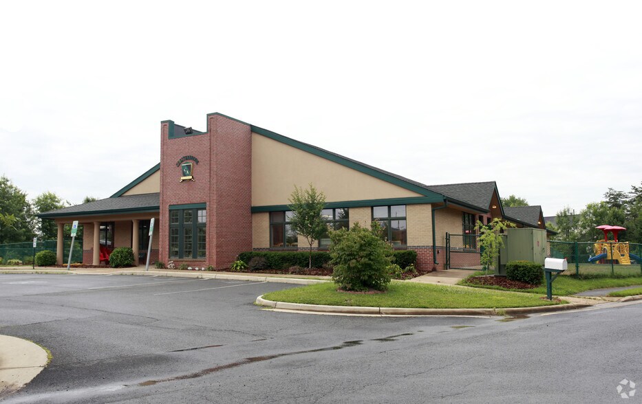 More Photos Of 7541 Virginia Oaks Dr, Gainesville Schools For Sale