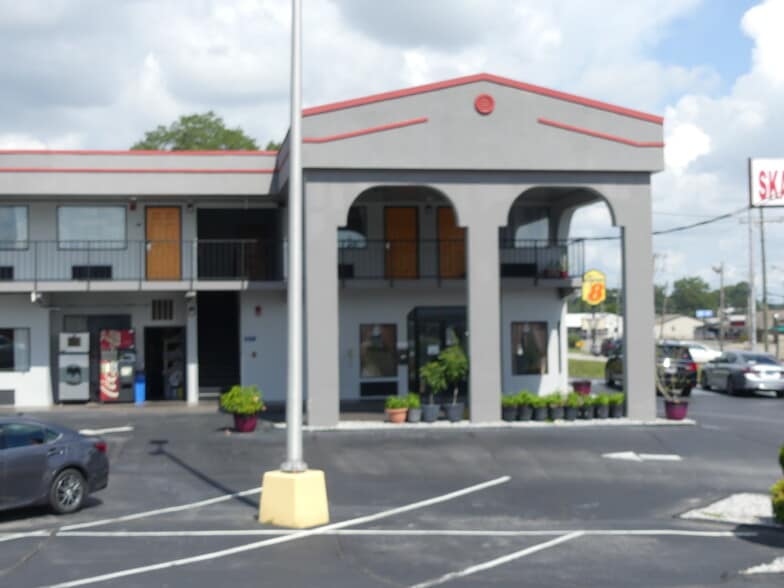 More Photos Of 2120 Lafayette Rd, Fort Oglethorpe Hotel For Sale