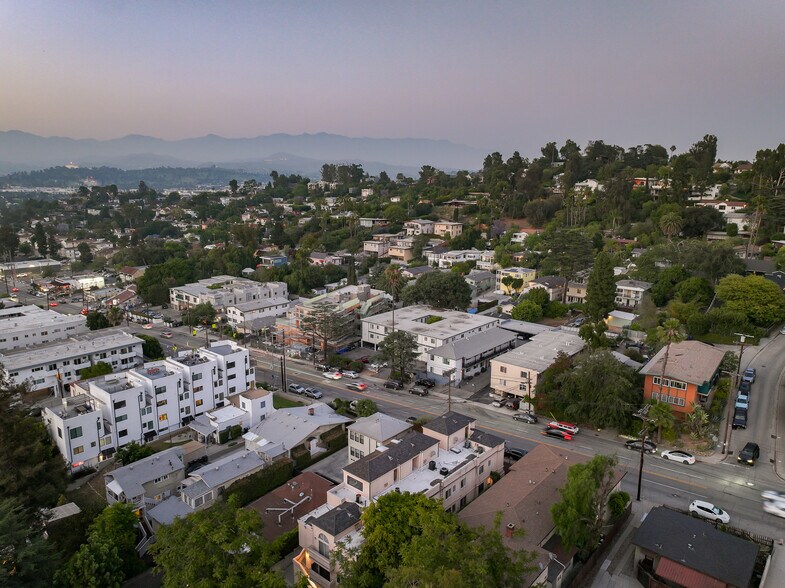 More Photos Of 2305 Glendale Blvd, Los Angeles Apartments For Sale