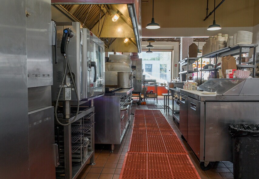 More Photos Of 919 Congress St, Portland Restaurant For Lease