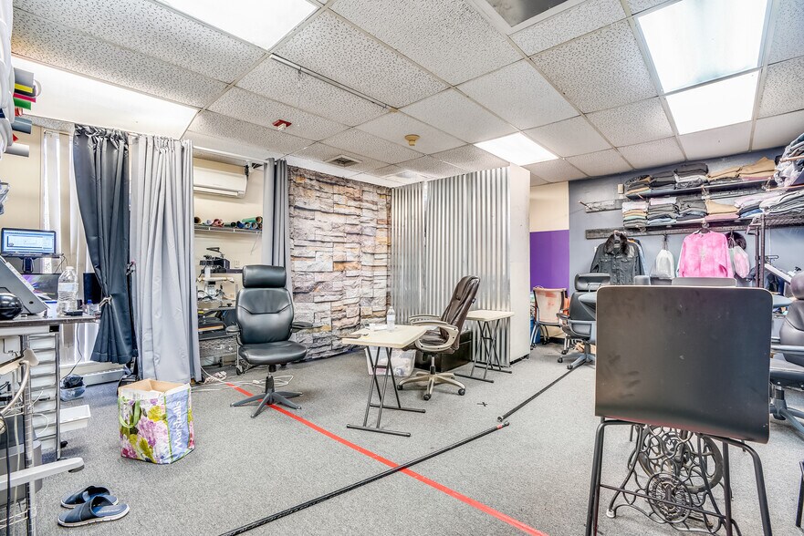 More Photos Of 6314 Windsor Mill Rd, Woodlawn Office For Sale