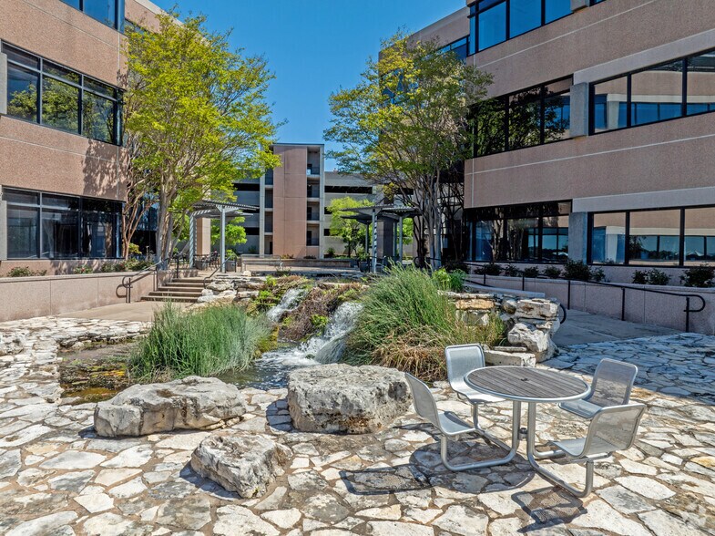 More Photos Of 6500 River Place Blvd, Austin Unknown For Lease