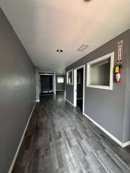 More Photos Of 650-660 E Manchester Blvd, Inglewood Storefront Retail Office For Lease