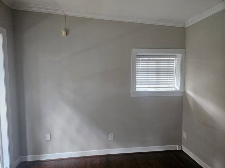 More Photos Of 1012 W Fifth St, Winston-Salem Office For Lease