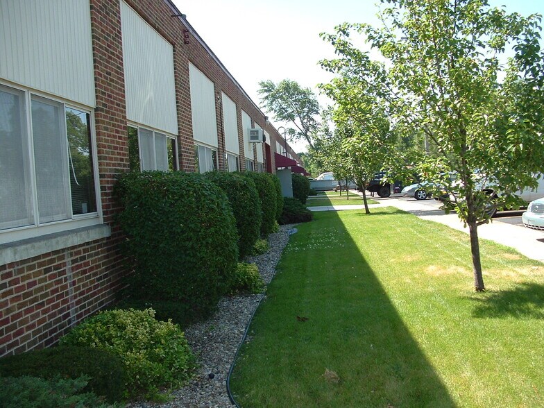 More Photos Of 3300 W Sample St, South Bend Warehouse For Lease