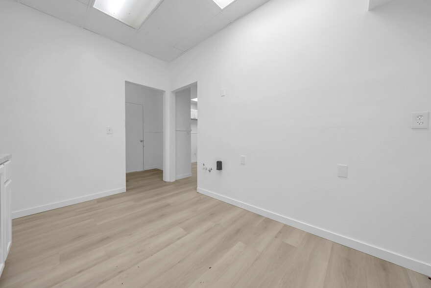 More Photos Of 1419 Sunset Point Rd, Clearwater Office For Sale