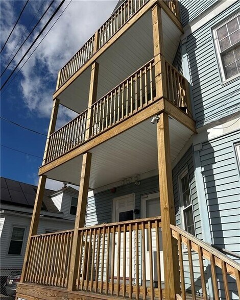 More Photos Of 41 Yale Ave, Providence Apartments For Sale