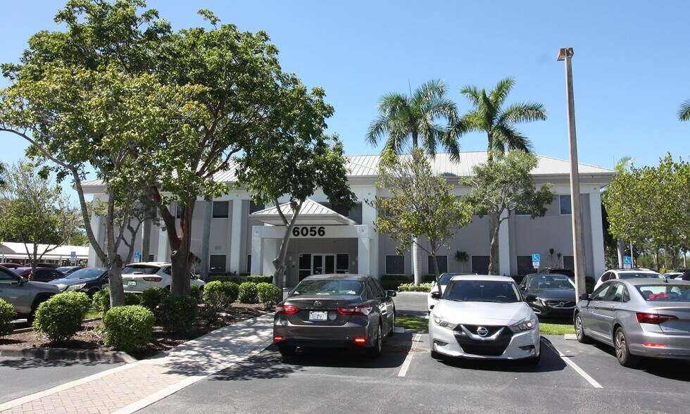 Primary Photo Of 6056 Boynton Beach Blvd, Boynton Beach Medical For Lease