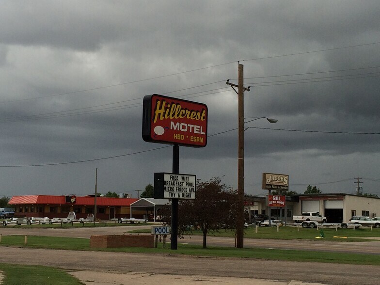 606 W Holme St, Norton, KS 67654 Hotel For Sale