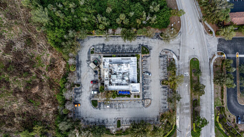 More Photos Of 9001 Park Royal Dr, Fort Myers Restaurant For Sale