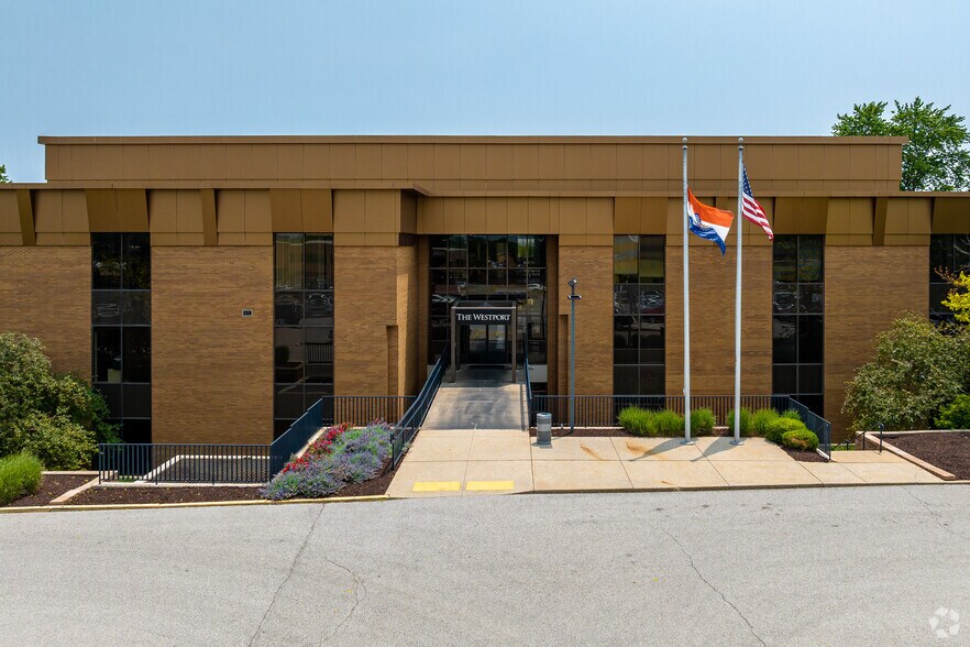 More Photos Of 11960 Westline Industrial Dr, Saint Louis Office For Lease