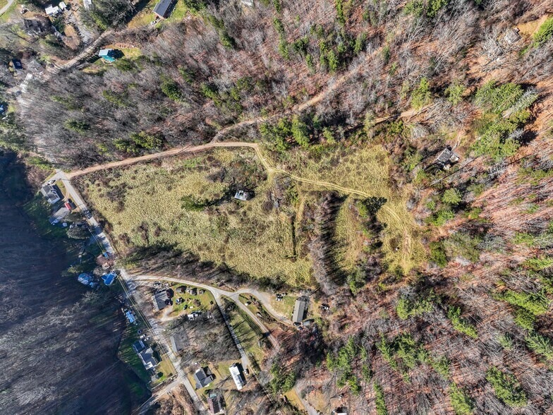 More Photos Of 300 Baird Cove Rd, Asheville Land For Sale