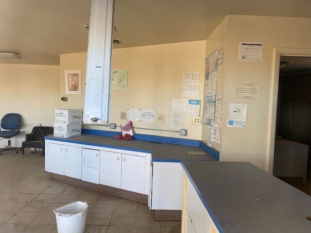 More Photos Of 217 N Huachuca Blvd, Huachuca City Service Station For Sale