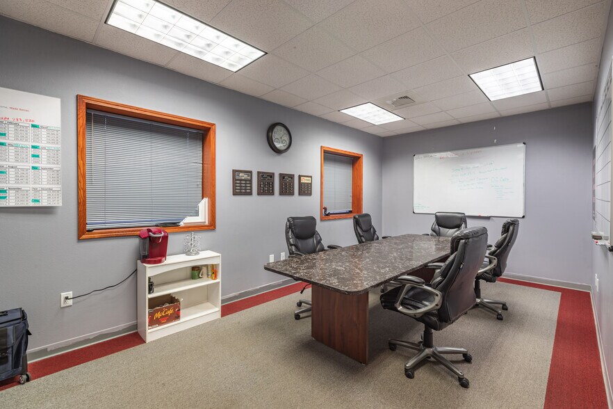 More Photos Of 2120 Hauser St, La Crosse Warehouse For Sale