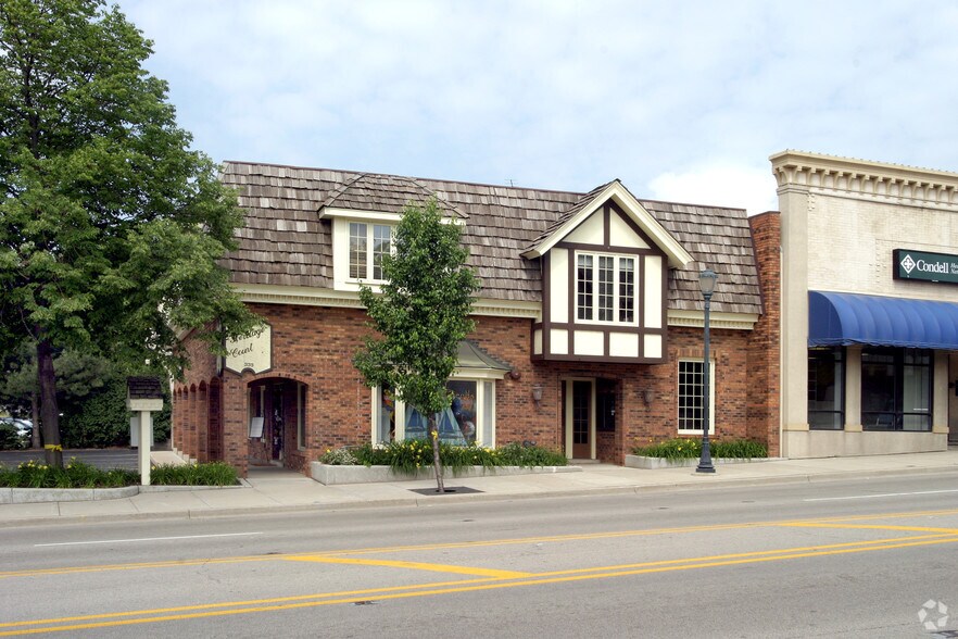 Primary Photo Of 339 N Milwaukee Ave, Libertyville Office For Sale