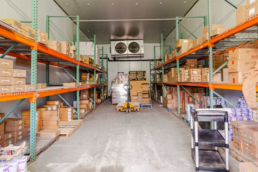 More Photos Of 500 NE 185th St, Miami Refrigeration Cold Storage For Sale