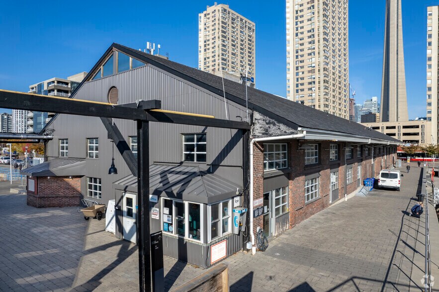 More Photos Of 245 Queens Quay W, Toronto Freestanding For Lease