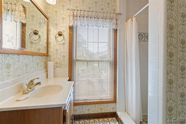More Photos Of 222 E Maumee St, Adrian Office Residential For Sale