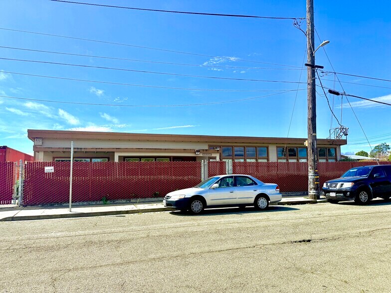 More Photos Of 1961 Meeker Ave, Richmond Warehouse For Sale