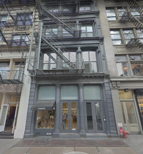 More Photos Of 147 Spring St, New York Apartments For Lease