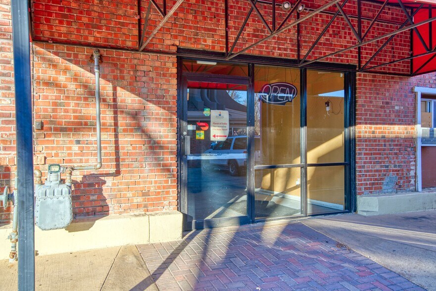 More Photos Of 516 Main St, Longmont General Retail For Sale