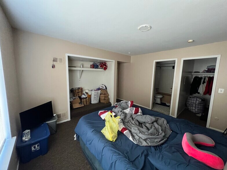 More Photos Of 18401 Joy Rd, Detroit Apartments For Sale