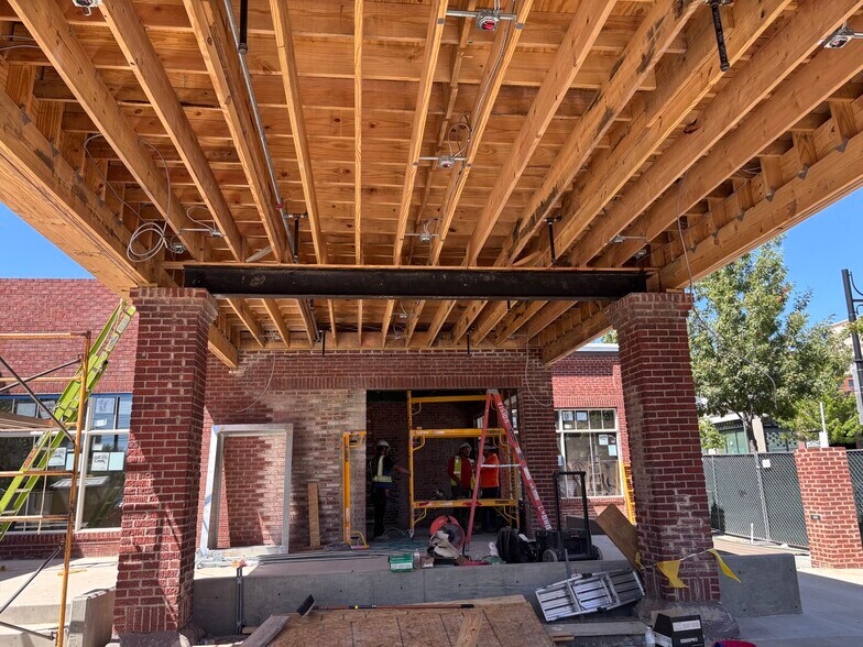 More Photos Of 202 N Main St, Tulsa Manufacturing For Lease