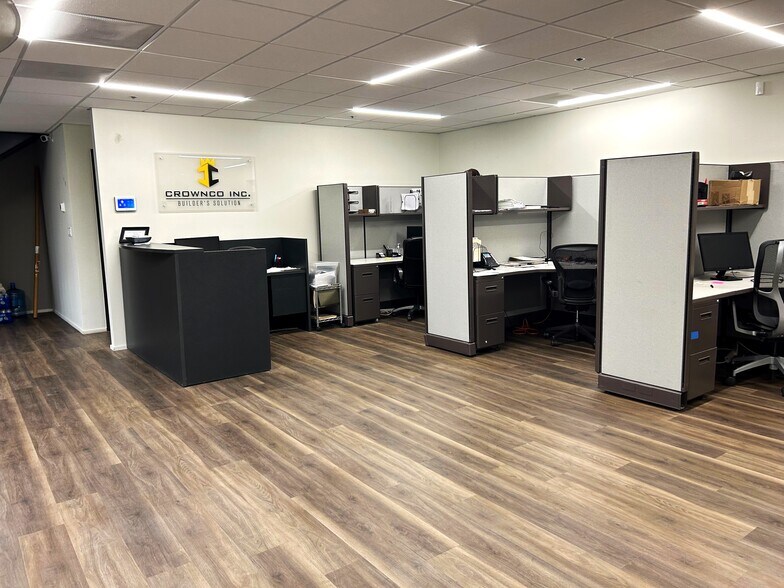 More Photos Of 9155 Brown Deer Rd, San Diego Distribution For Lease