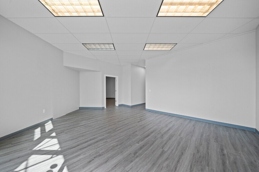 More Photos Of 1803 Airport Rd, Hot Springs General Retail For Lease