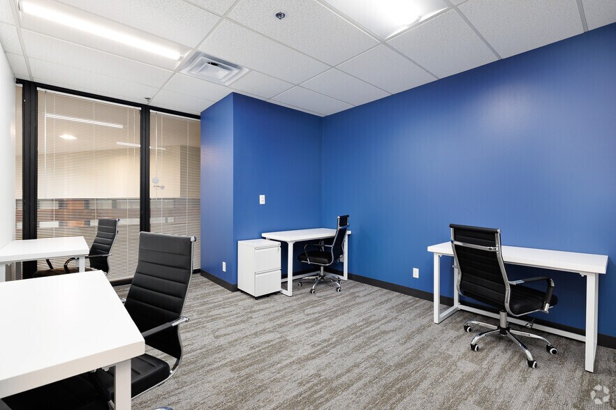 More Photos Of 2055 Craigshire Rd, Saint Louis Coworking Space