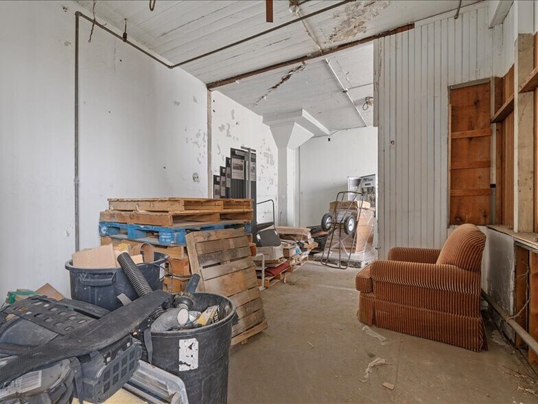 More Photos Of 808-822 Burnet Ave, Syracuse Warehouse For Sale