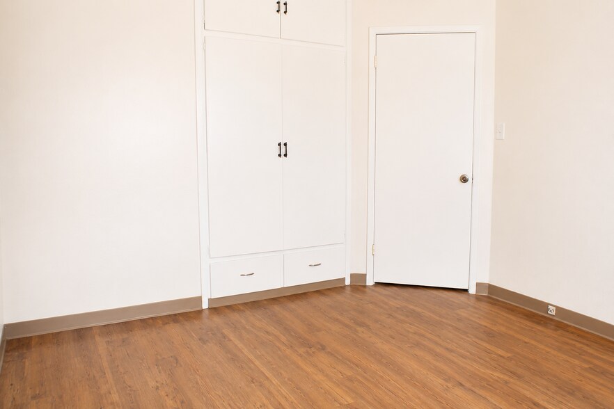 More Photos Of 615 Olive St, Bakersfield Multifamily For Sale