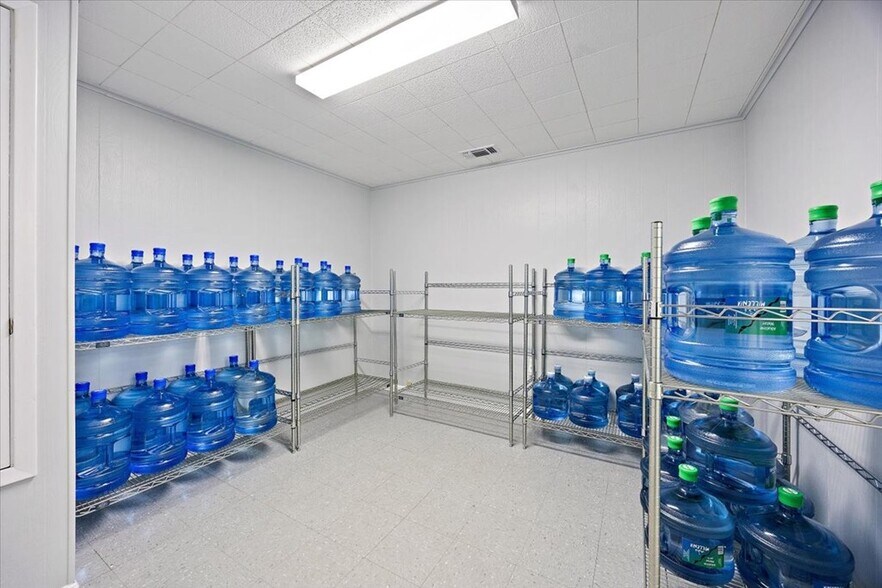 More Photos Of 100 E Borden St, Diboll Religious Facility For Sale