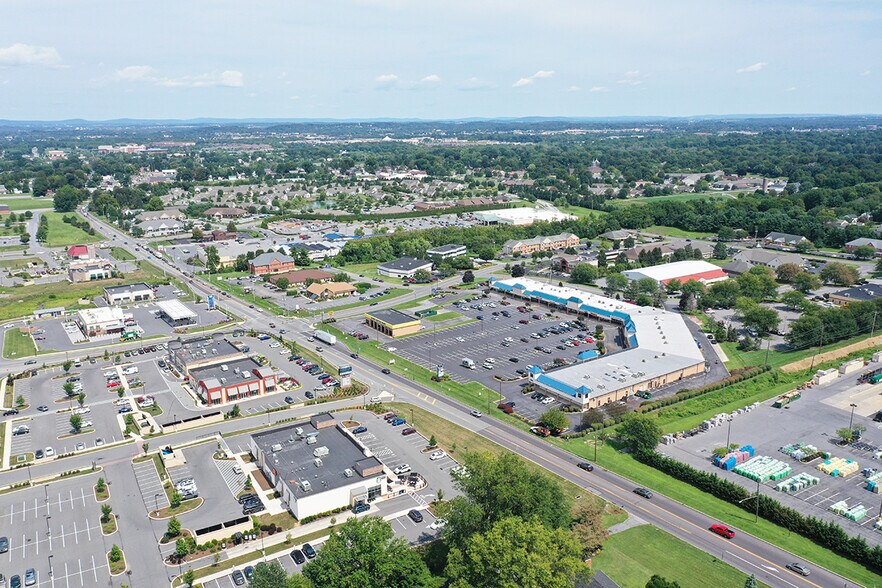 More Photos Of 101-165 Rohrerstown Rd, Lancaster Unknown For Lease