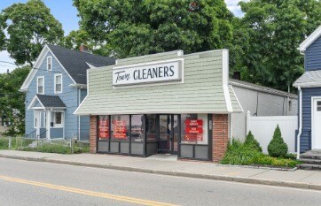 More Photos Of 345 Nahatan St, Norwood Freestanding For Sale