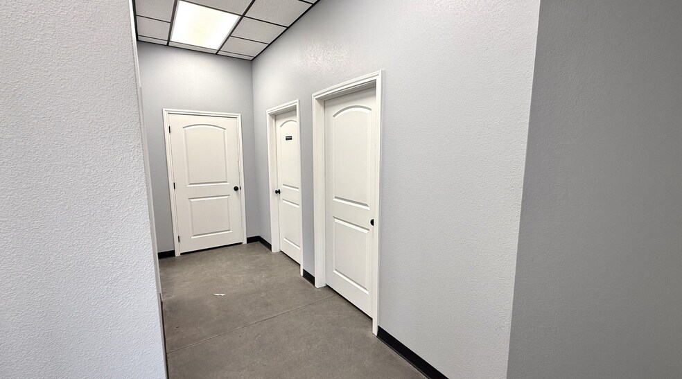 More Photos Of 2607 Holdridge Road, Midland Warehouse For Sale