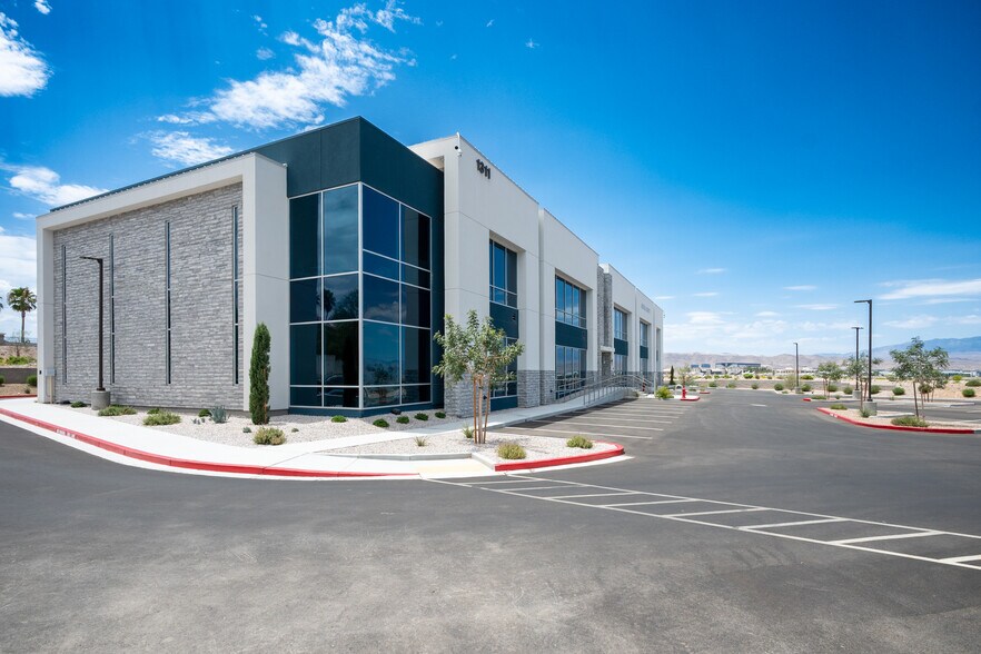 More Photos Of 1301 Seven Hills Drive, Henderson Medical For Sale