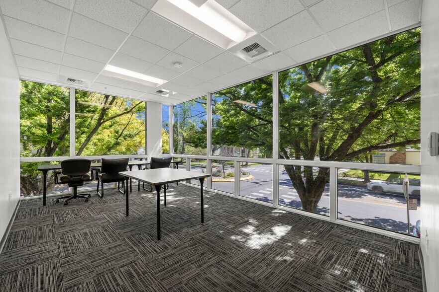 More Photos Of 2431 Capitol Ave, Sacramento Loft Creative Space For Lease