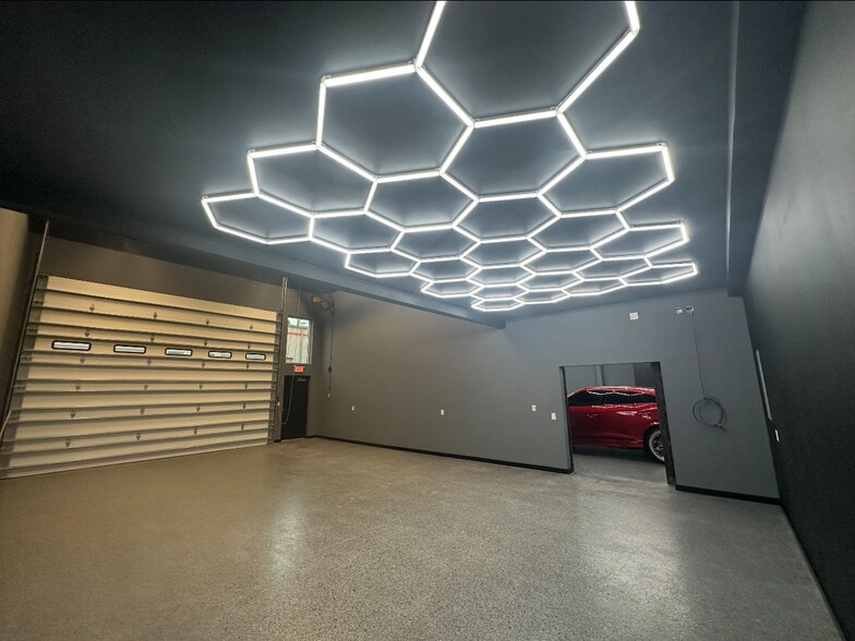 More Photos Of 5432 FM 1488 Rd, Magnolia Parking Garage For Sale