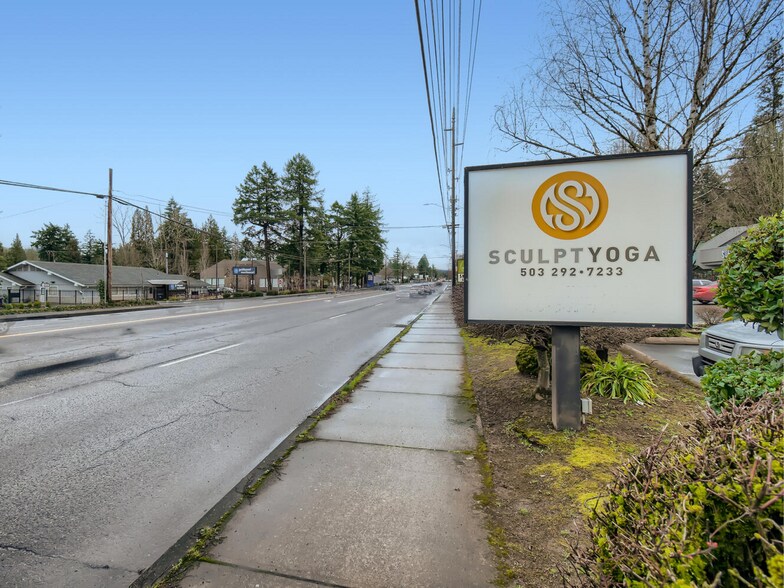 More Photos Of 9970 SW Beaverton Hillsdale Hwy, Beaverton Veterinarian Kennel For Sale