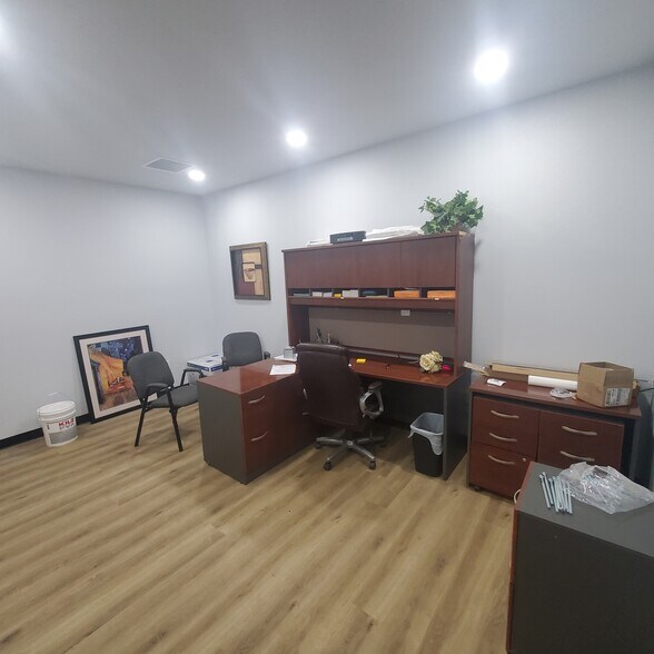 More Photos Of 8573 Morrison Creek Dr, Sacramento Warehouse For Sale