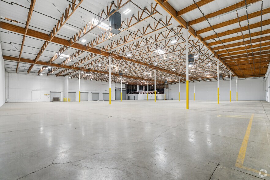 More Photos Of 5302 W Buckeye Rd, Phoenix Unknown For Lease