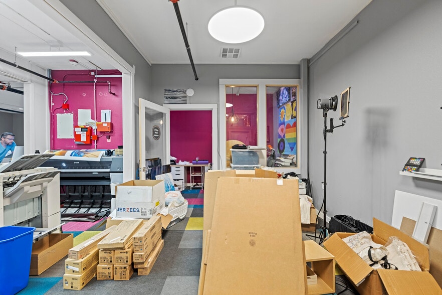 More Photos Of 105 1st St, Langley Storefront Retail Residential For Sale