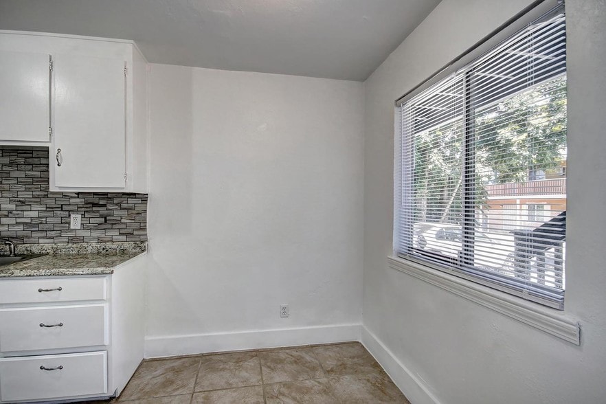 More Photos Of 2390-2398 Oakmont St, Sacramento Apartments For Sale