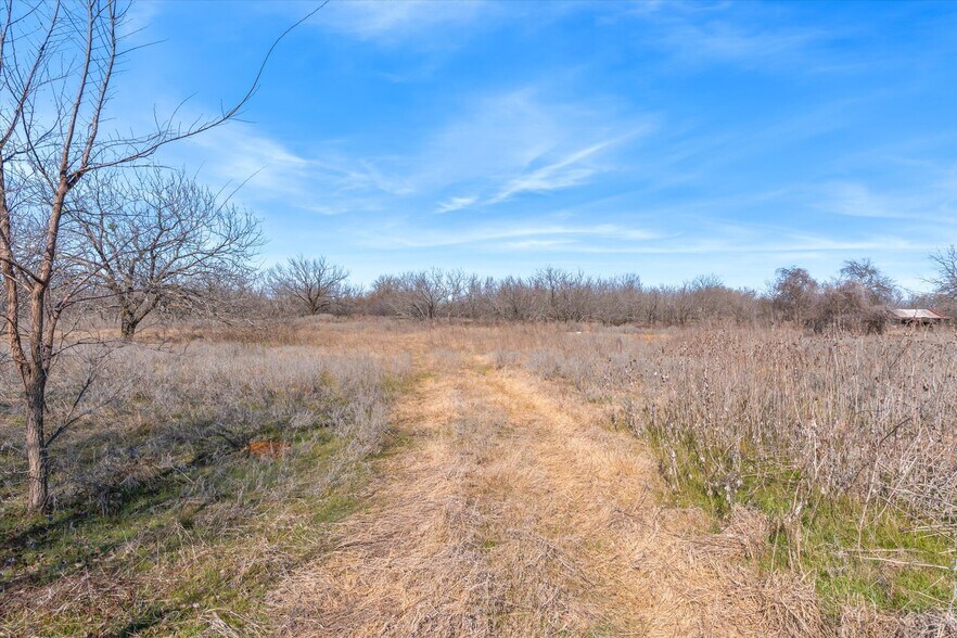 More Photos Of 2281 TX-22, Whitney Land For Sale